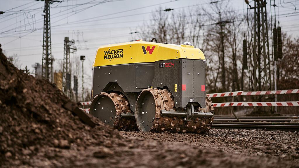 árokhenger működés közben